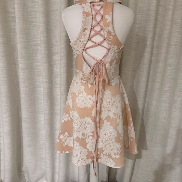 Trixxi Women's Sz Med Floral Pink /White Mini Dress Flare Lace Up Back Juniors - Picture 13 of 16